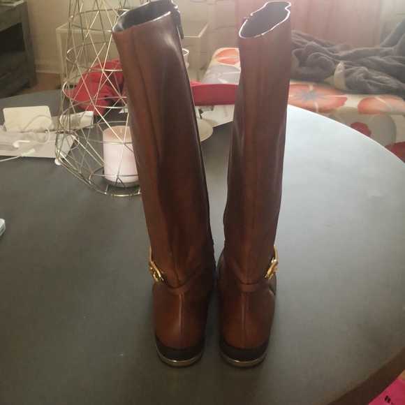 Boots - Picture 2 of 6